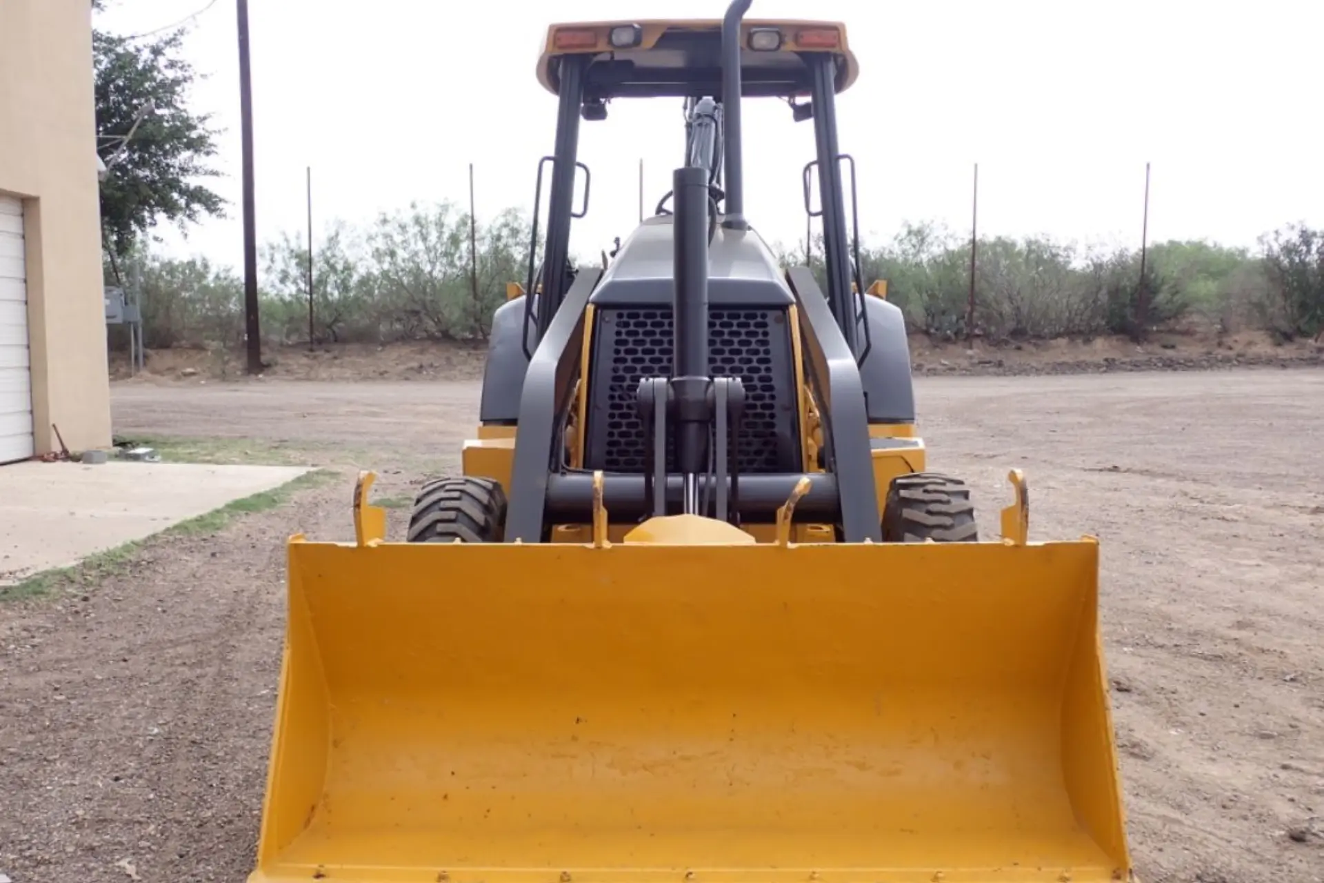 Retroexcavadora John Deere 2005